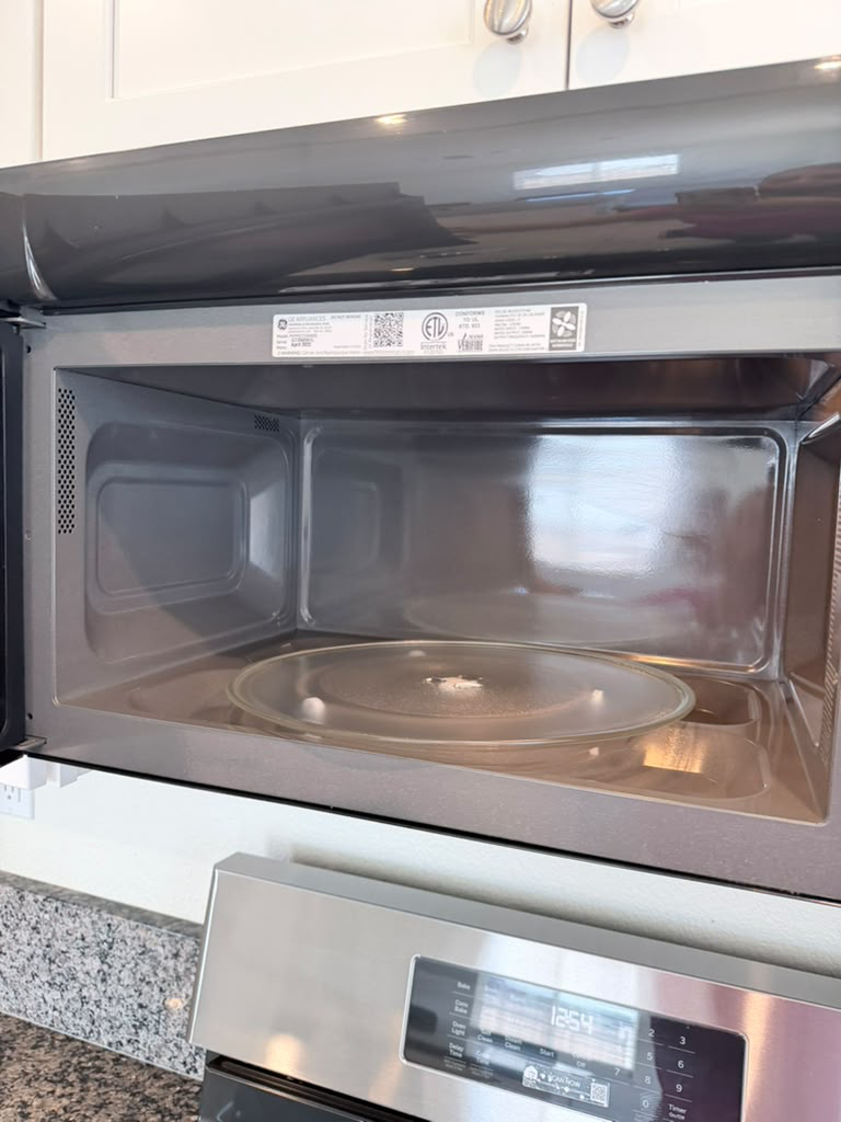 Clean microwave interior — Madeline’s Cleaners